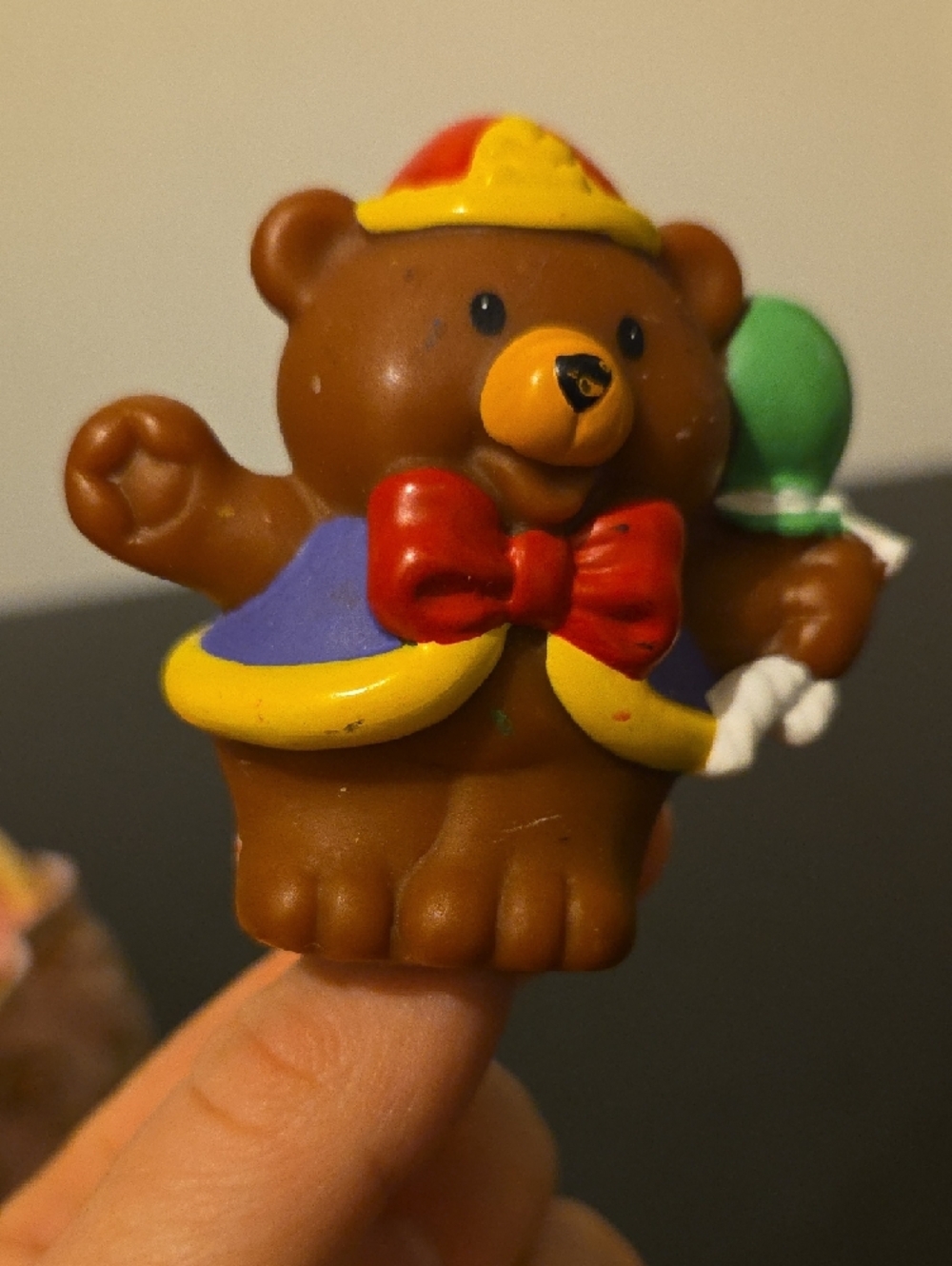 Little People Circus Brown Bear Holding Balloons - Picture 6 of 7